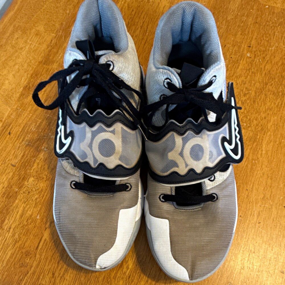 Nike KD Men's Low Top Lace Up Athletic Sneakers Gray Black White Size 13